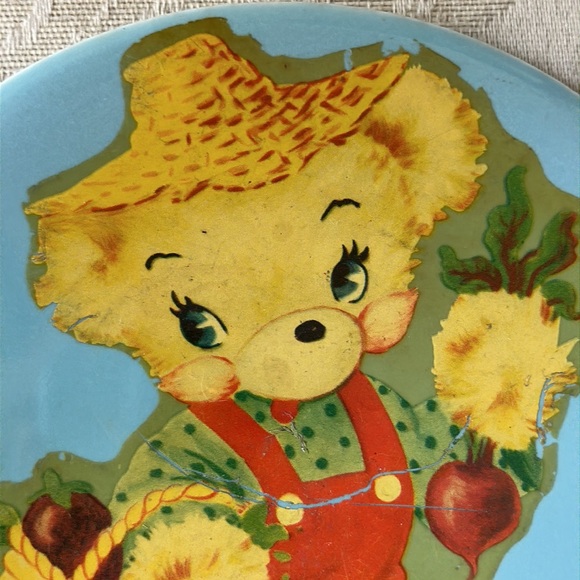 Vintage round Wheeling farmer teddy bear nursery rhyme trivet set, 1950s - Picture 5 of 11